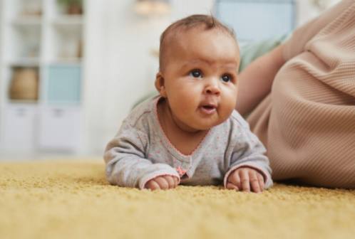 Die Auswirkungen von Schlafstörungen auf die Entwicklung von Kleinkindern: Was Eltern wissen müssen