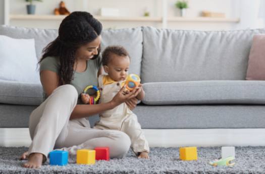 Ruhige Nächte voraus: Den Trennungsängsten Ihres Kleinkindes beim Zubettgehen entgegenwirken