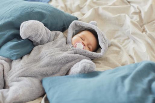 Schlaftraining vs. Bindungsorientierte Elternschaft: Den Mittelweg für Ihre Familie finden